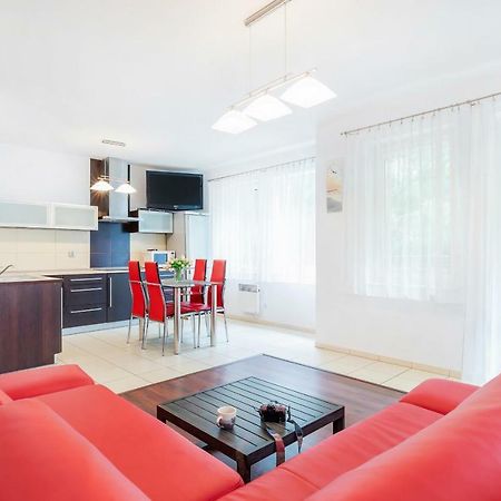 Apartamenty Morskie Oko By Noclegi Renters Miedzyzdroje Ngoại thất bức ảnh